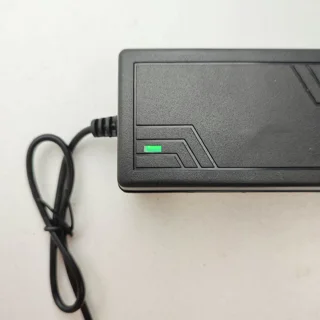 آداپتور دوربین مداربسته 12 ولت 2 یاس مدل AC 180-260v بسته 2 عددی 102882752